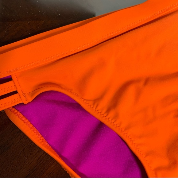 NWOT Roxy Solid Three Strap Side Bikini Bottoms - Picture 4 of 10